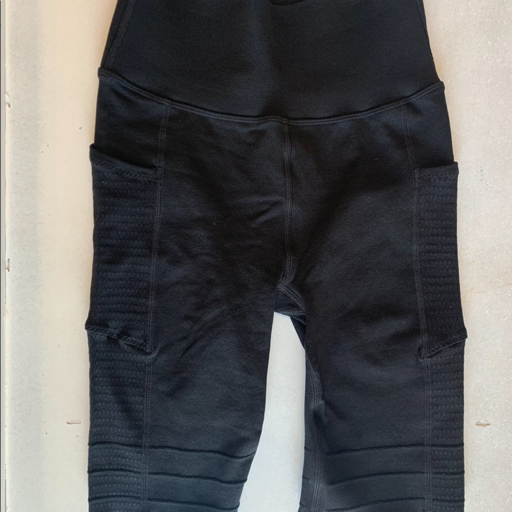 Fabletics shorts leggings